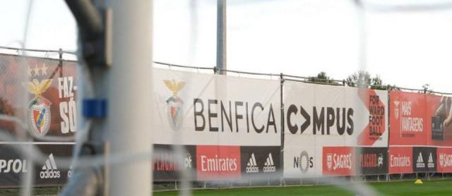 在线娱乐-17人染新冠 本菲卡请求暂停各项活动14天